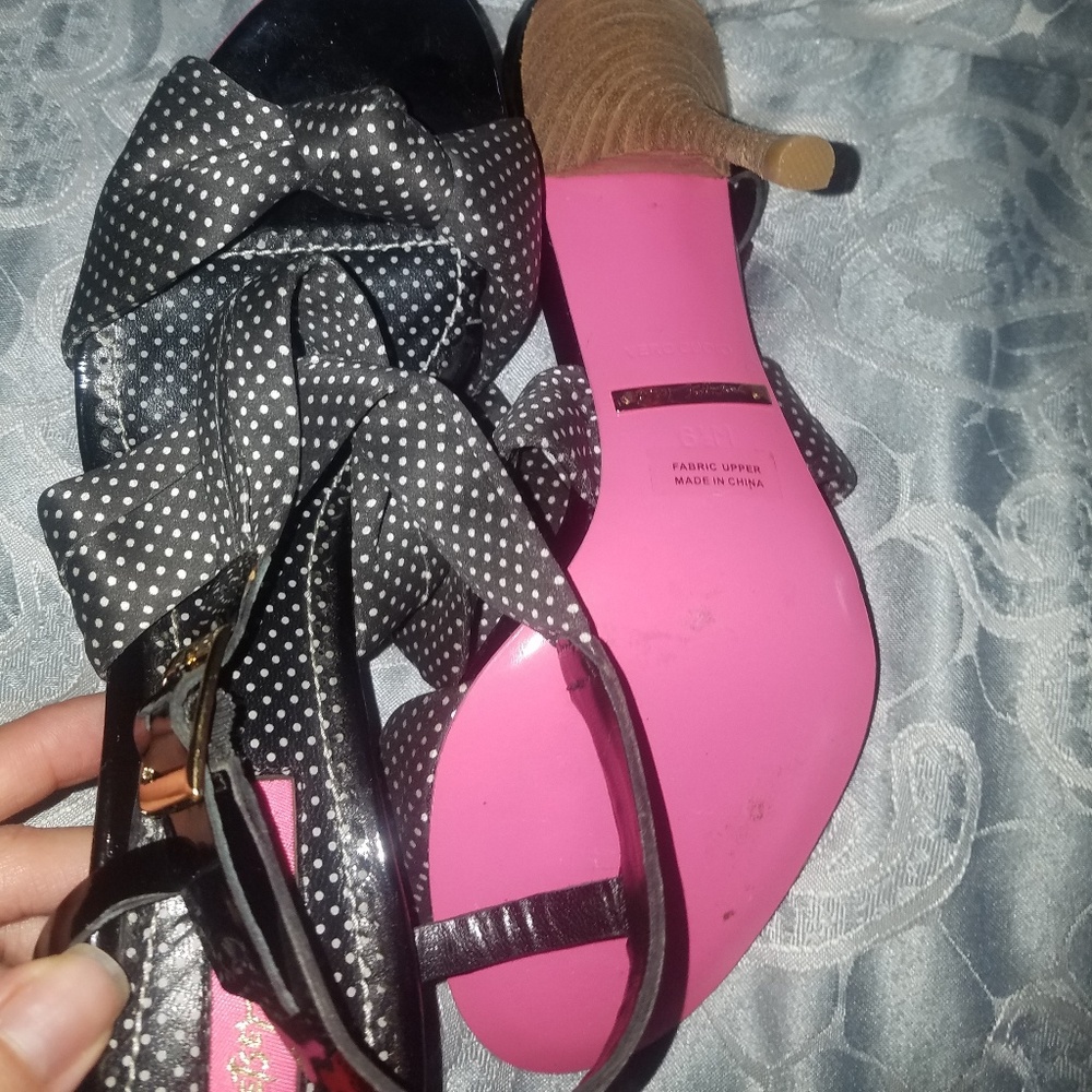 Betsey Johnsin 6.5 polka dot Heels New